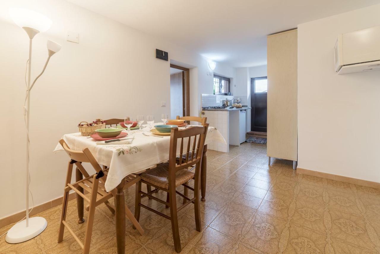 דירות צ'יאמפינו Peperino Attic Flat מראה חיצוני תמונה